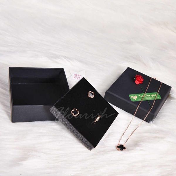 Mittlere Kraftpapier Schmuckboxen Karton / Karton Geschenkbox Mehrfache Farbe und Größe