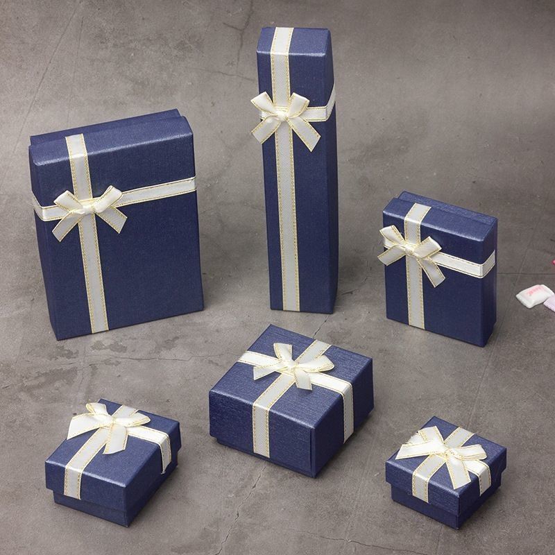 Kartonpapier-Geschenkverpackung Schmuckkarton mit Schaumstoff und 100% recyceltem Papier