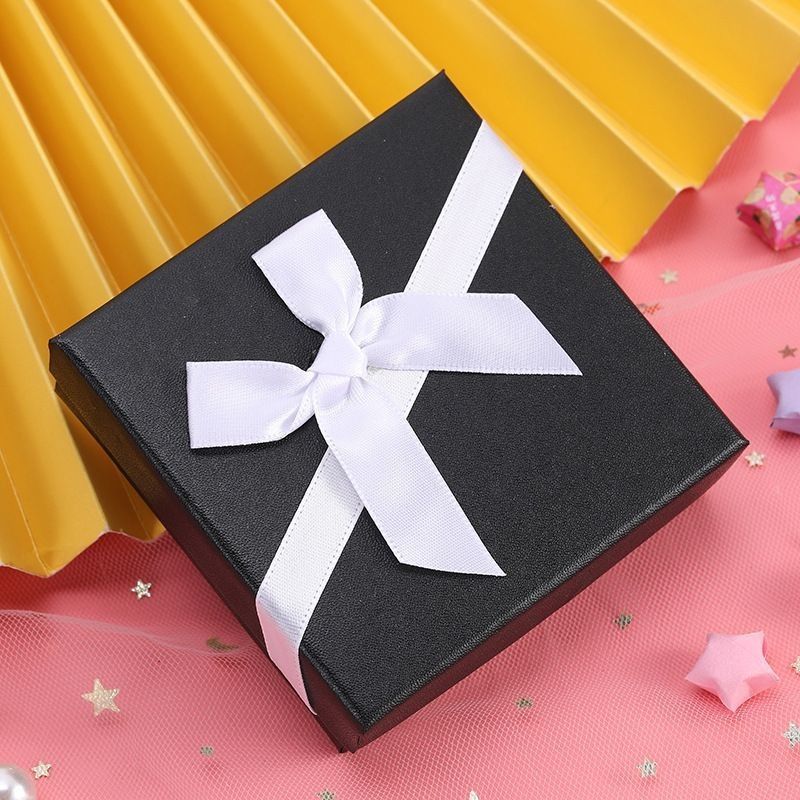 Customized Boxtype Präzisionsschmuck Geschenk Modische starre Pappe Verpackung Bekleidung und Schuhe Box